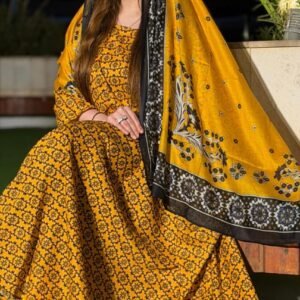 جلابية قطنية جميلة مع شيلة متناسقة